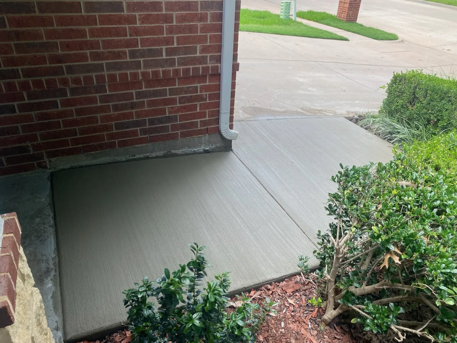 A level, slip-aware walkway by Lucky’s Concrete in Sherman